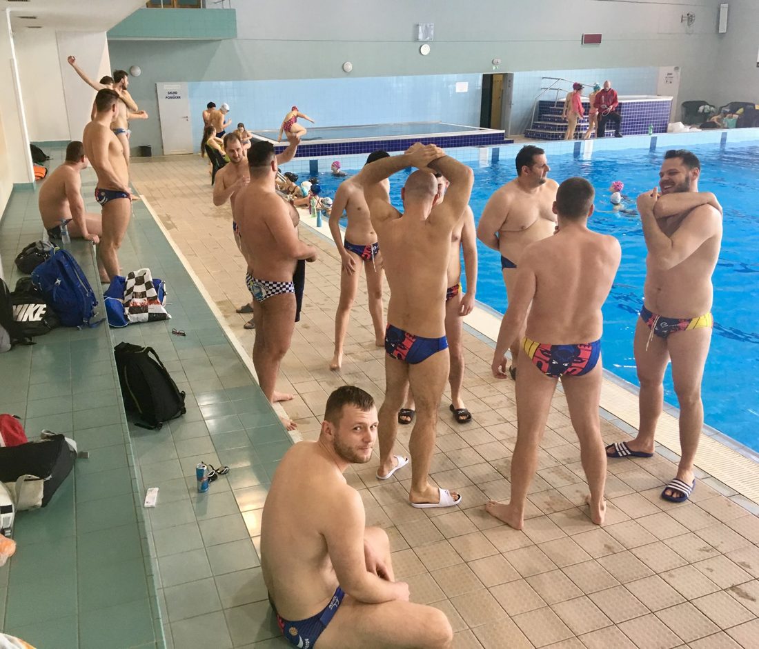Muži Přerova se právě ve Strakonicích rozcvičují k dalšímu zápasu 1. ligy mužů od…